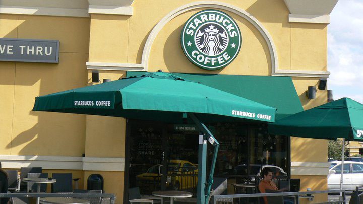 Poggesi USA Starbucks Outdoor Umbrella Cantilever