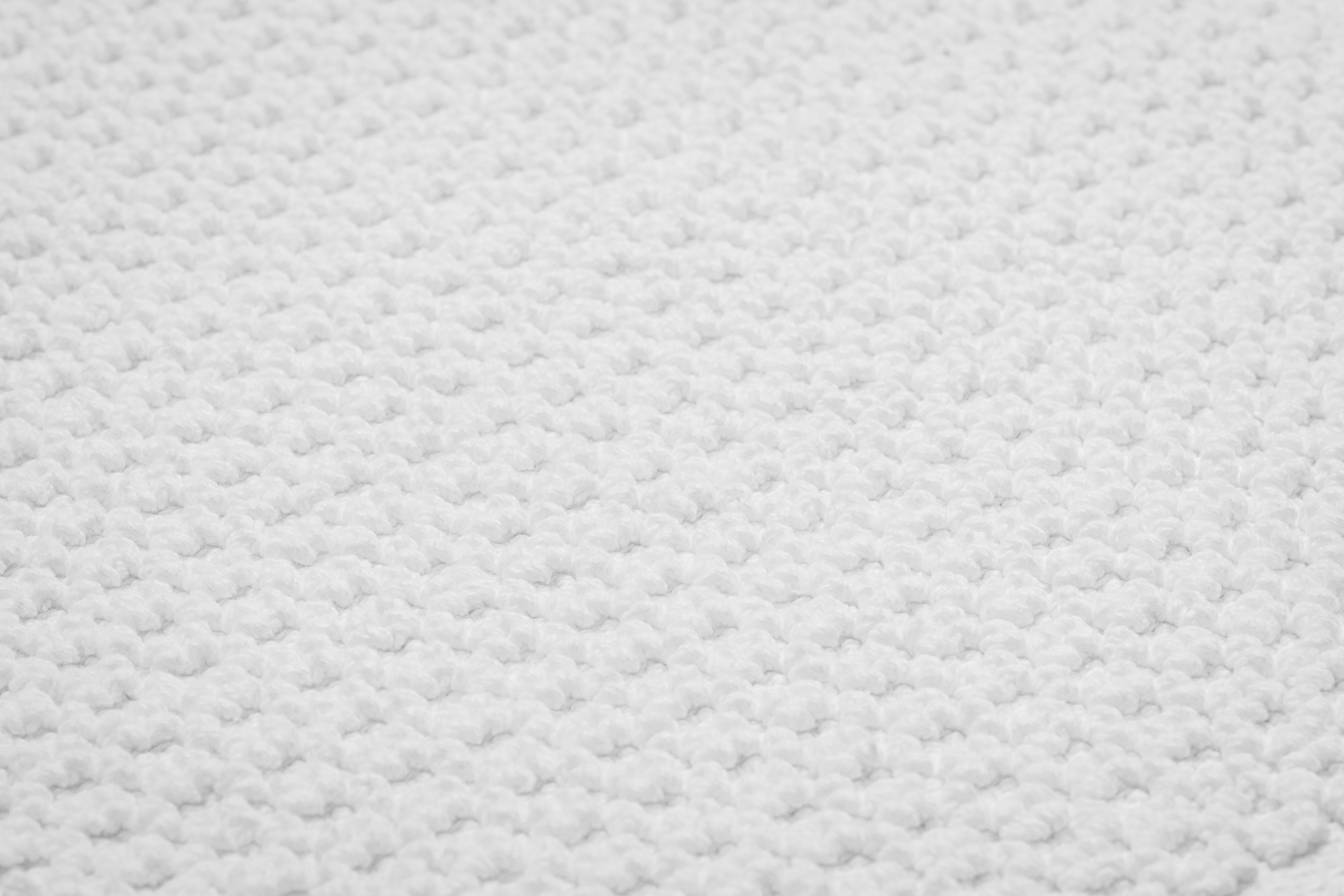Step into luxury with the Spugna Collection bathrugs, where sophistication meets comfort for a spa-like experience in your bathroom.